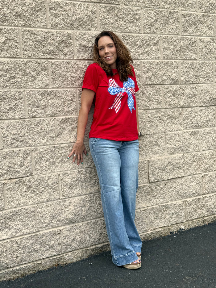 Patriotic American Flag Bow Graphic T-Shirt – Festive Red
