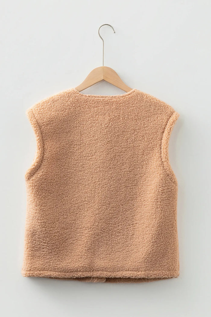 Big Button Accent Fuzzy Pocket Vest – Light French Beige