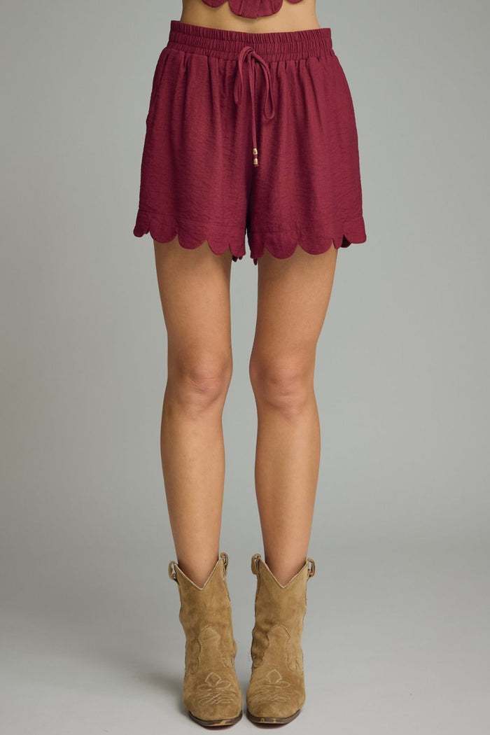 ENTRO Woven Scalloped Hem Shorts In Burgundy*FINAL SALE*