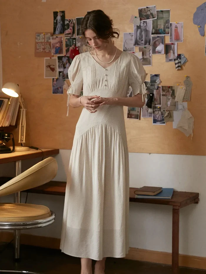 【Final Sale】Emiliana V-Neck Accordion Pleats Dress
