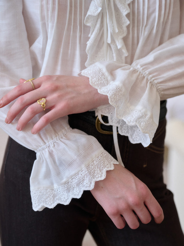【Final Sale】Jayla Round Neck Pleats Trumpet Sleeve Blouse