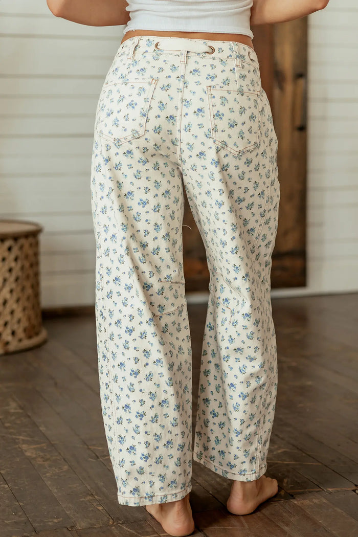 Grommet Knot Waist Floral Barrel Leg Jeans – Beige