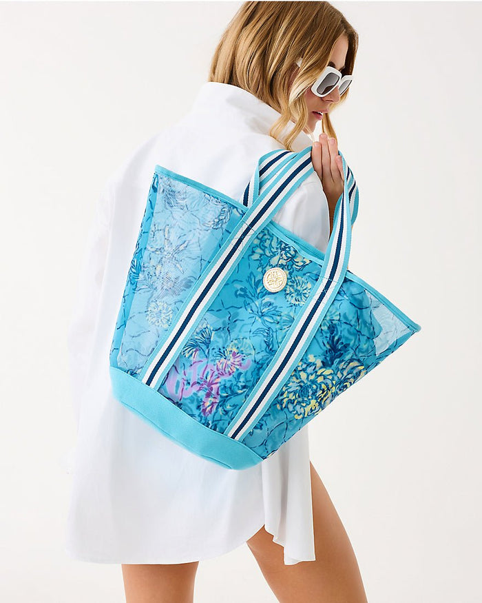 Lilly Pulitzer - Gwp Mesh Tote - Bellevue Blue Breakers Beach