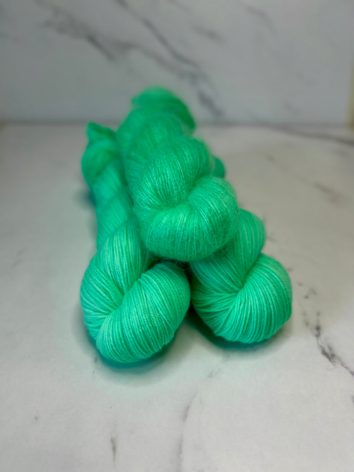 ISOLDA - Mint