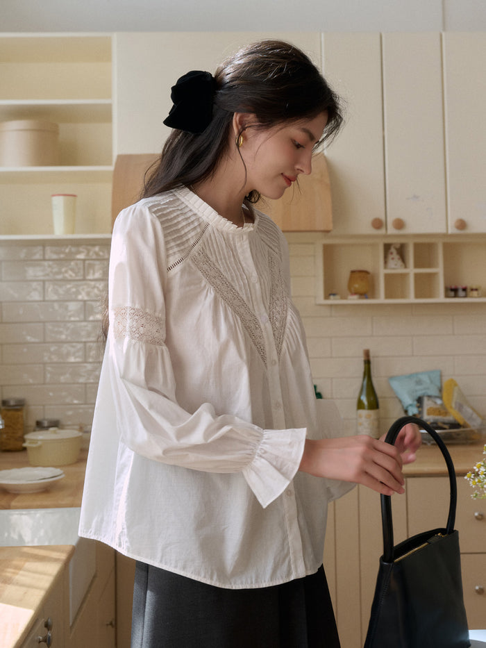 Mabel Round Neck Lace Hollow Blouse