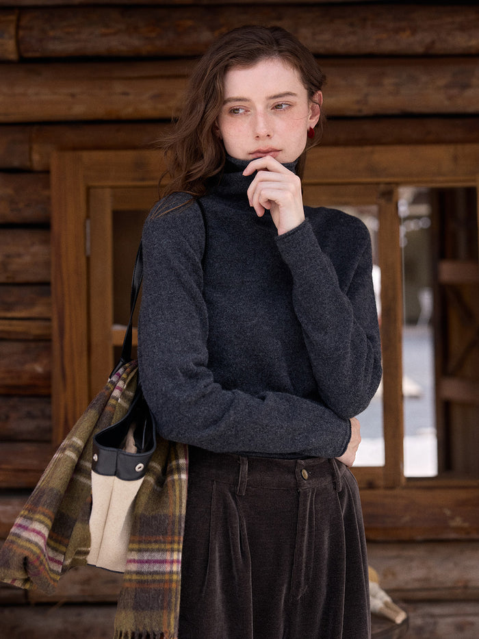Marilyn Turtleneck Wool Cashmere Sweater