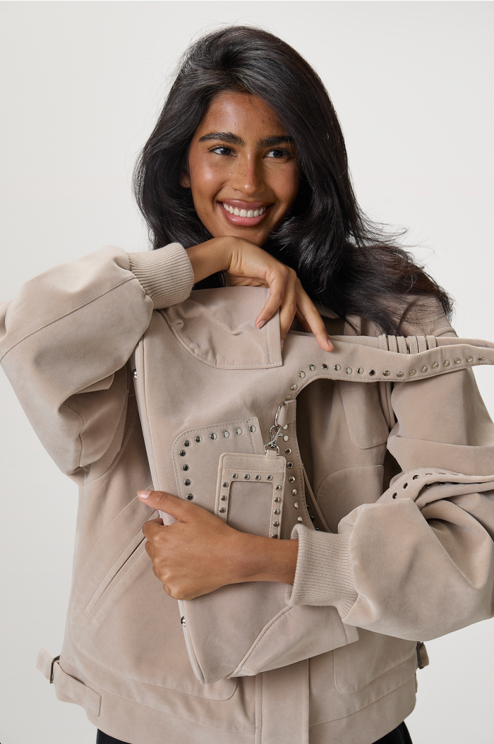 Martha Carryall Bag in Beige