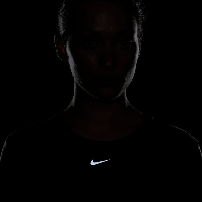 One Classic Women's Dri-FIT Top (FN2798-010) Apparel Nike