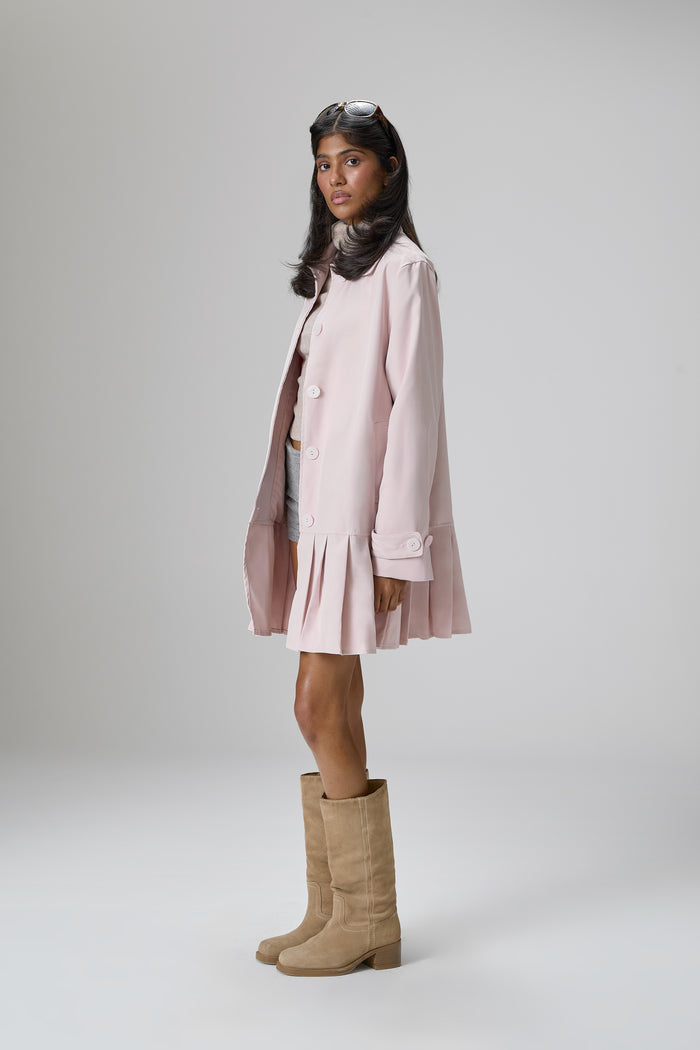 Model is 5'9 and wears size S.