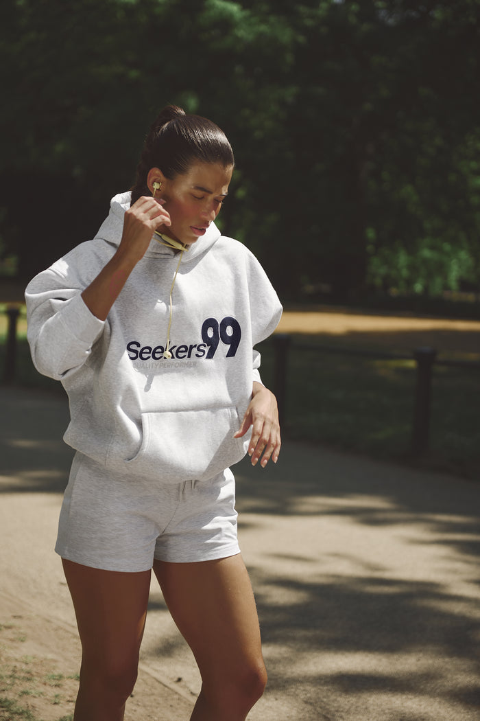 Petite Seekers 99 Hoodie in Passive