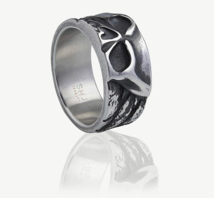 Phantom Skull Band Ring
