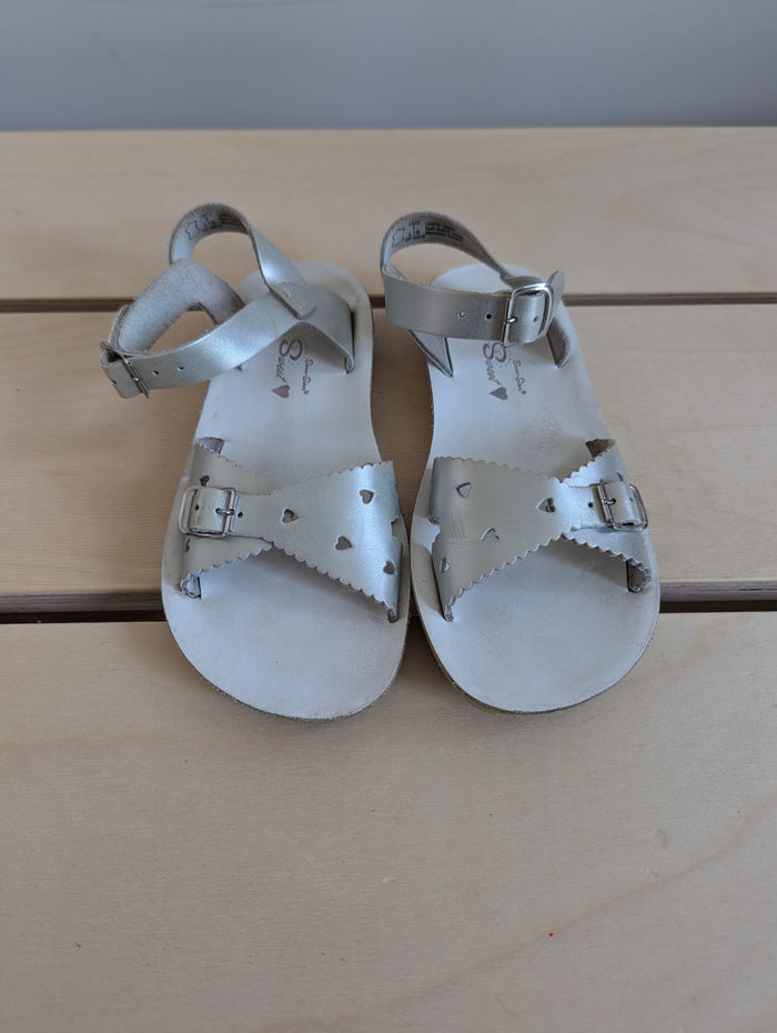 Saltwater Sweetheart Sandals (1J)