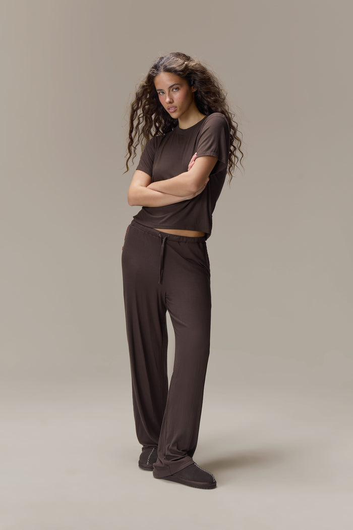 Model Lucia is 5'9" and wears a size S.