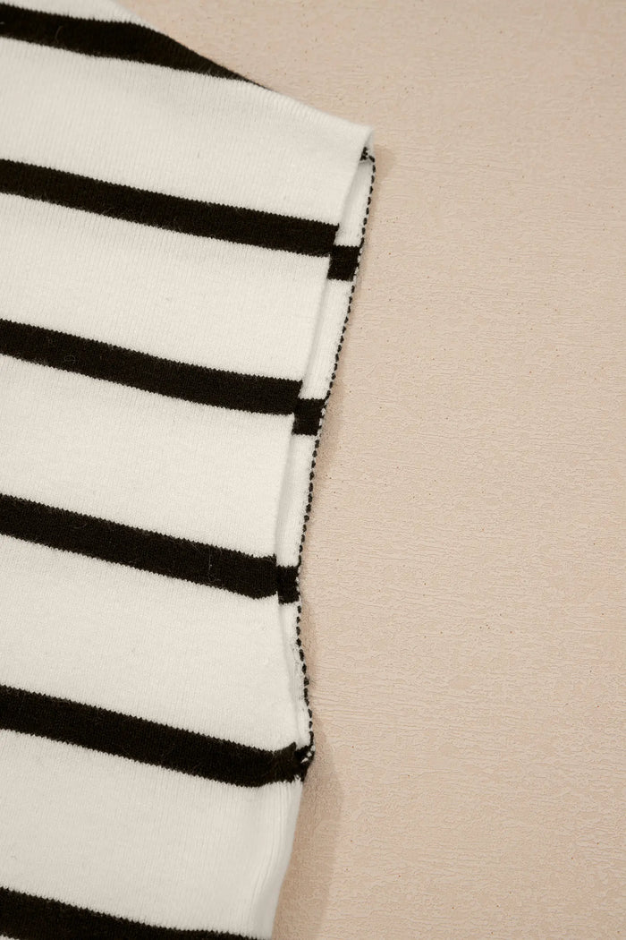 Side Slit Crew Neck Short Sleeve Sweater Tee