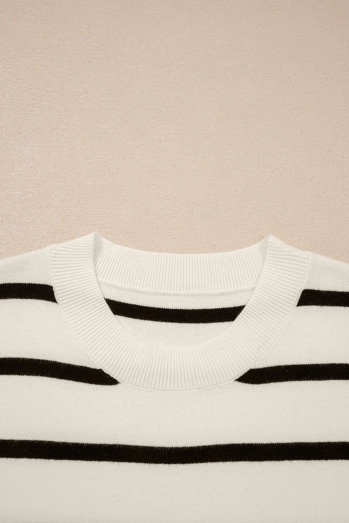 Side Slit Crew Neck Short Sleeve Sweater Tee