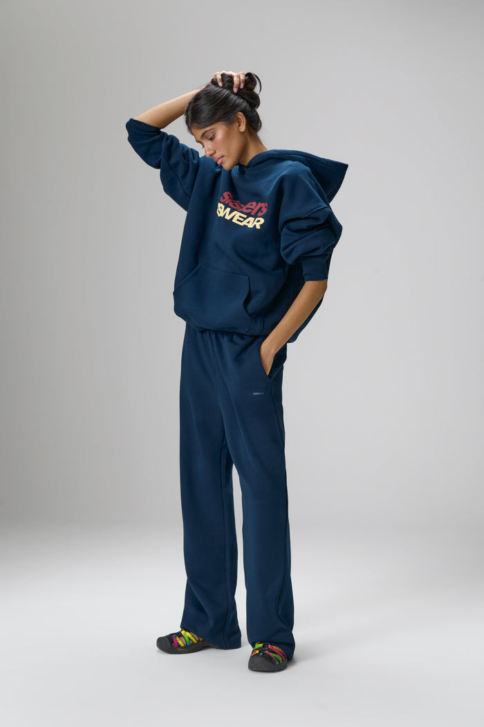 Model is 5'9 and wears a size XS