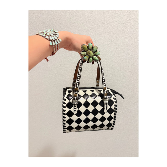 Xs black and white checker speedy